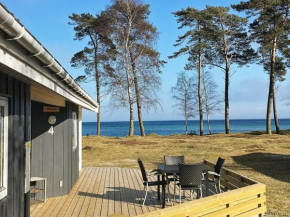 Luxurious Holiday Home in Nexo with Sauna in Snogebæk
